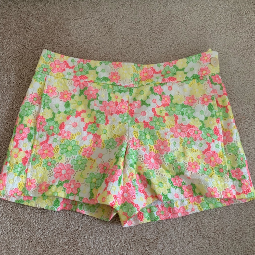Lilly Pulitzer shorts size 4